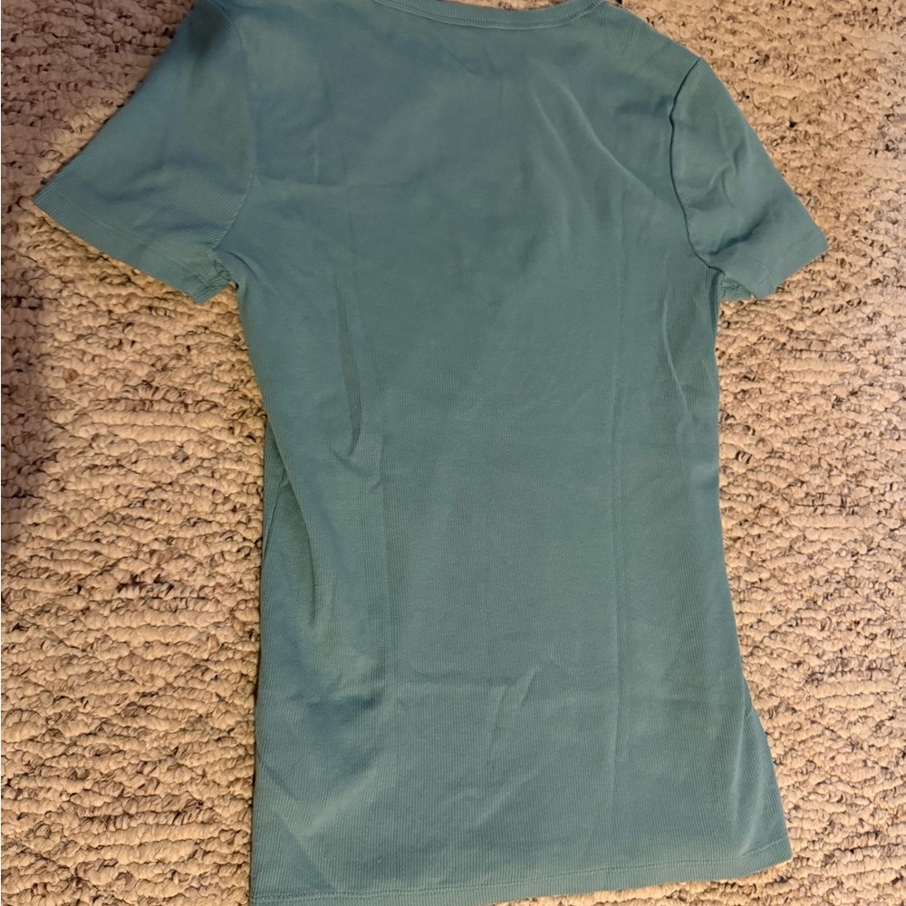 Time and Tru Aqua Short Sleeve Women's Tee